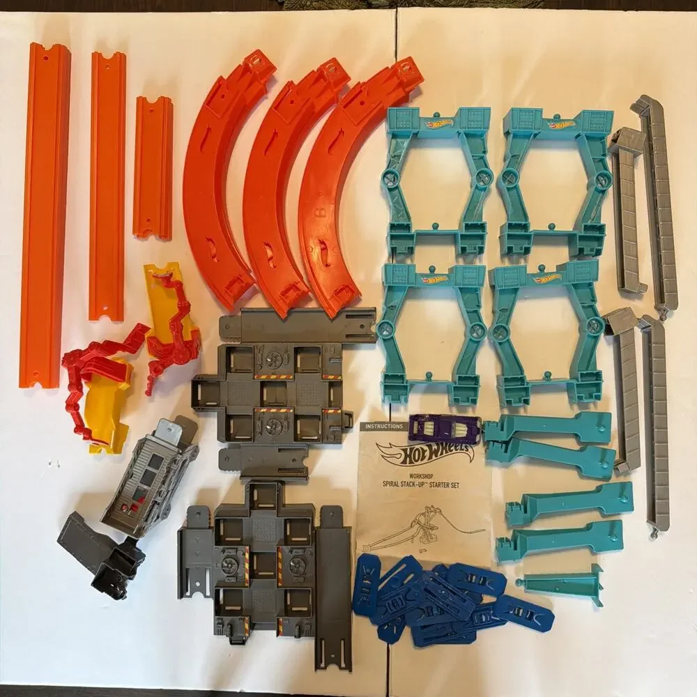 Hot Wheels Workshop Spiral Stack Up Starter Set CHX36-1100263254 Mattel Gift